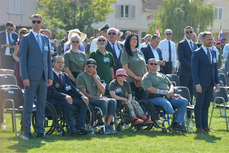 52264819826 9a31ec4562 o