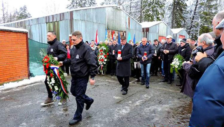 27751926 872250776283166 6653623588447884127 n